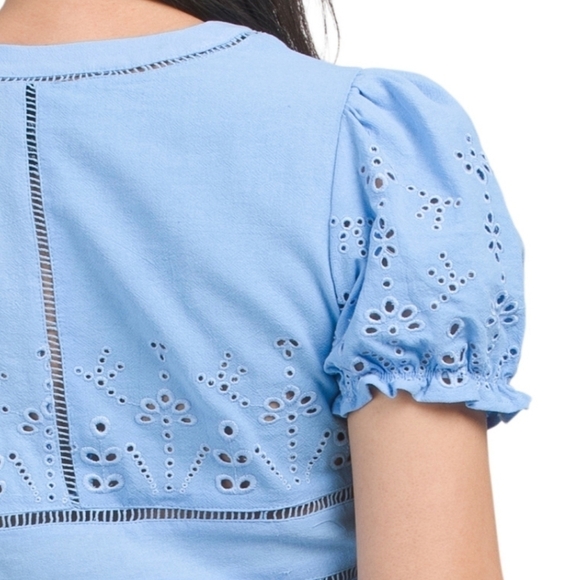 Liv Puff Sleeve Eyelet Top - Picture 4 of 4